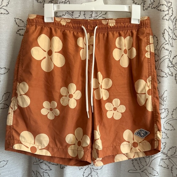 EUC - PacSun Bahama Floral 17" Swim Trunks SOLD OUT online * Smoke Free Home* - Picture 2 of 7